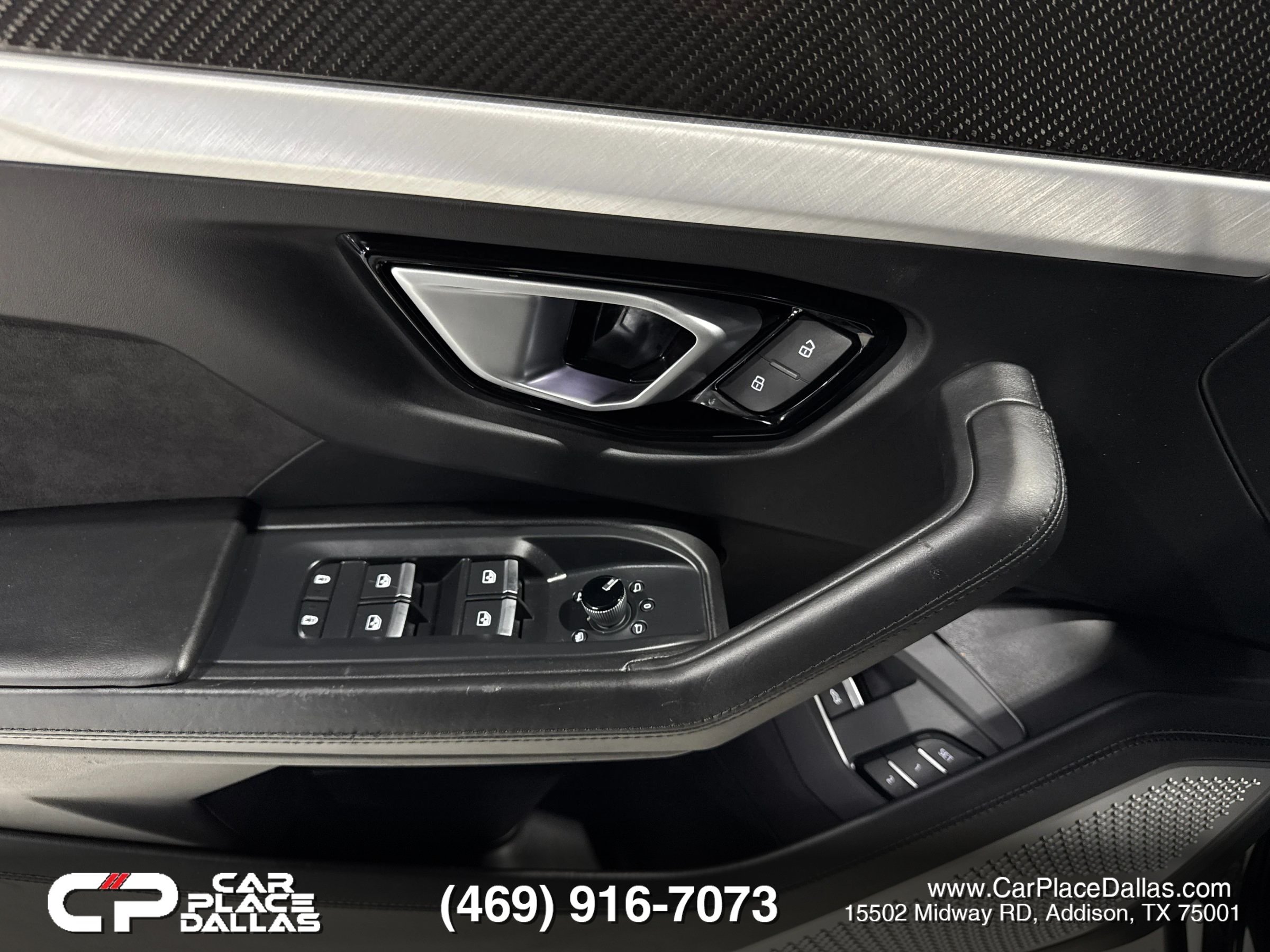 Used 2021 Lamborghini Urus AWD/4WD image 14