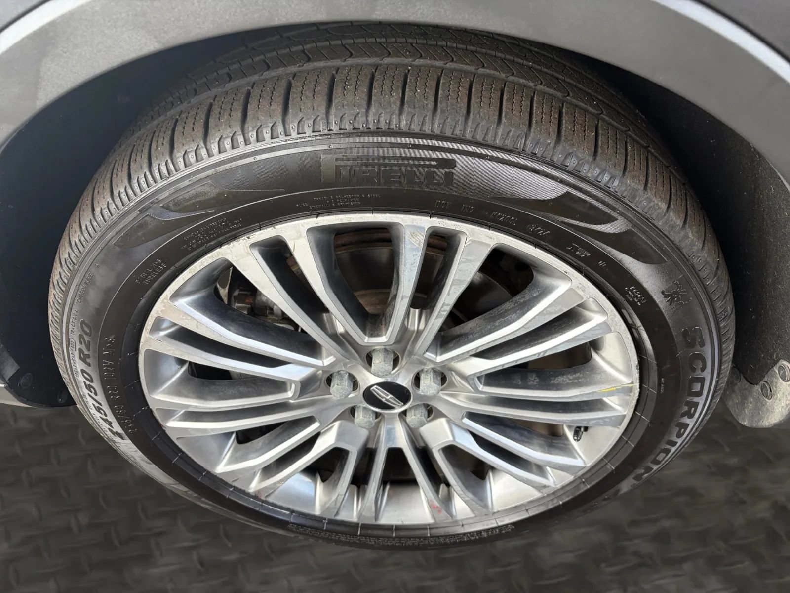 Used 2018 Lincoln MKX Reserve AWD/4WD image 37