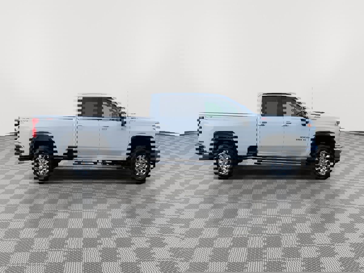 Used 2021 Chevrolet Silverado 3500 LTZ w/ LTZ Convenience Package image 8