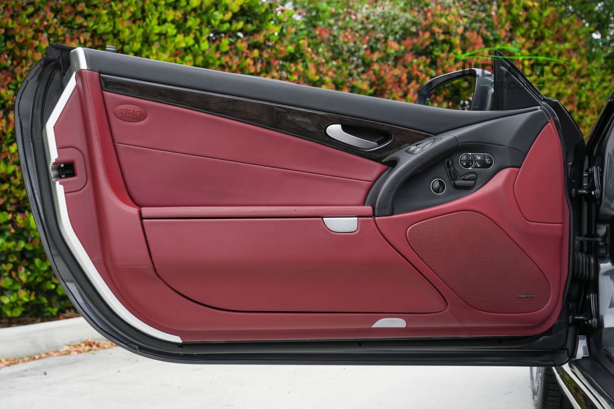 Used 2012 Mercedes-Benz SL 550 image 36