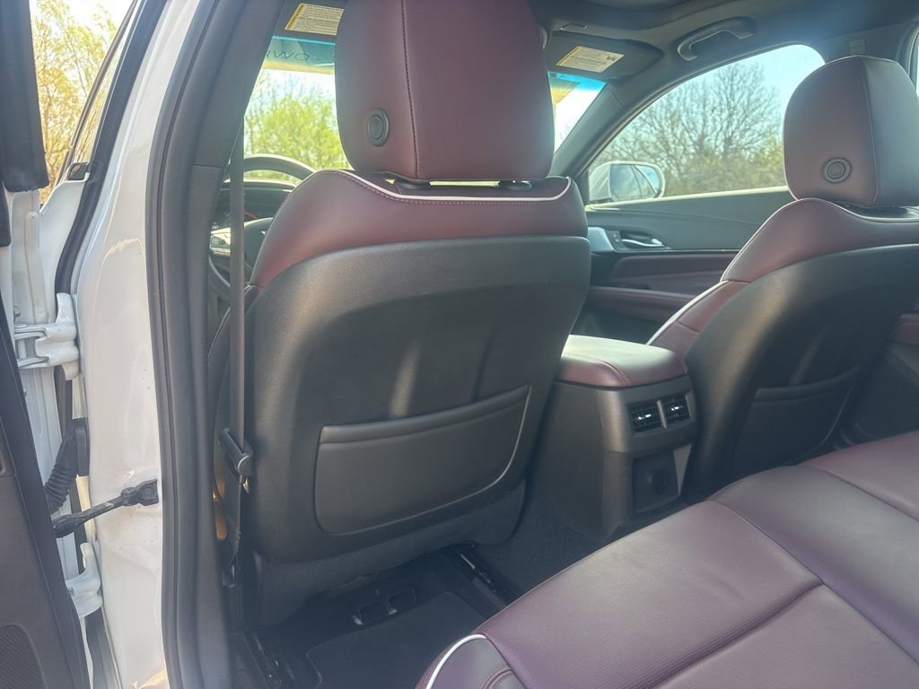 Certified 2024 Cadillac CT4 V w/ Technology Package RWD image 30