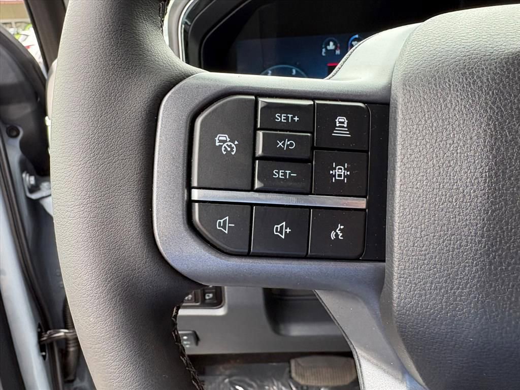 New 2026 Ford F250 Lariat w/ Black Appearance Package image 10