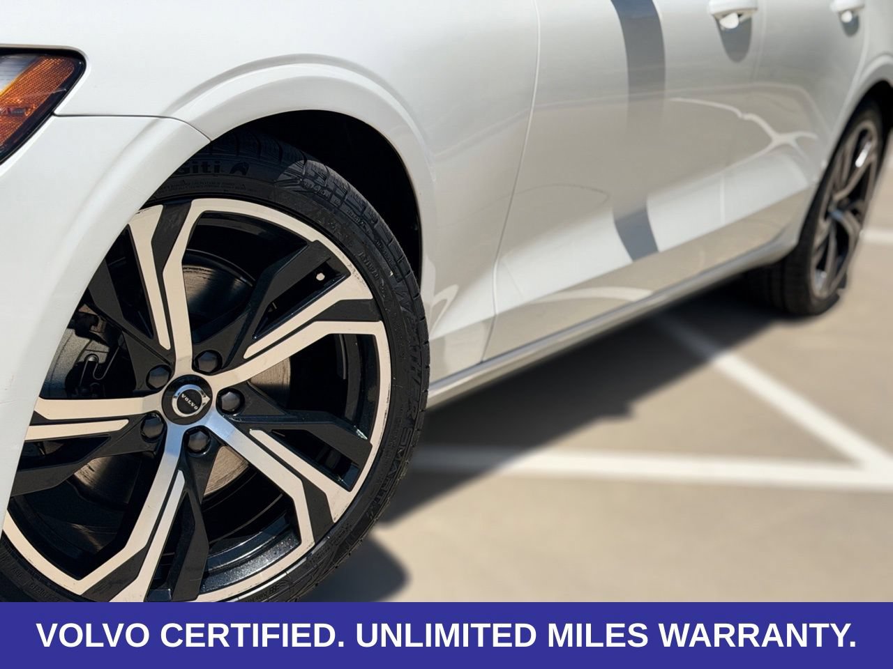 Certified 2024 Volvo S60 B5 Core w/ Climate Package FWD image 9