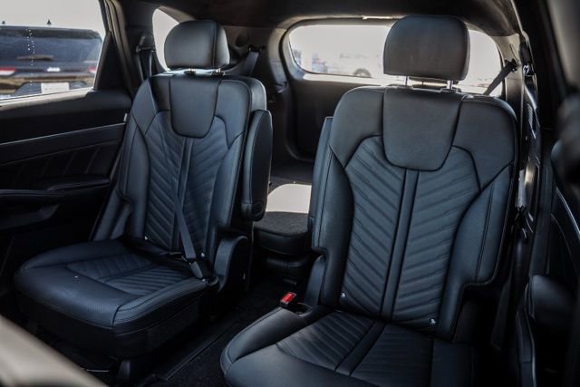 Used 2025 Kia Sorento SX Prestige image 29