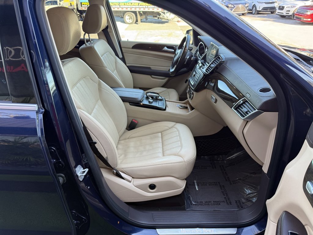 Used 2017 Mercedes-Benz GLS 450 4MATIC w/ Premium Package image 20