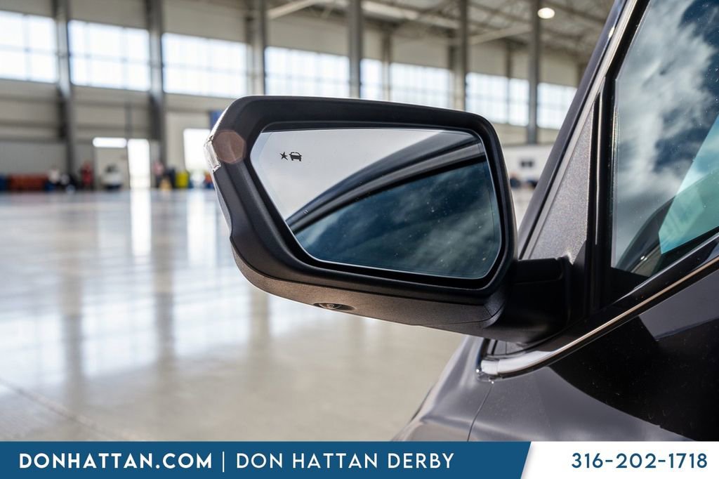 Used 2018 Chevrolet Equinox Premier image 39