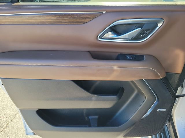 Certified 2024 Chevrolet Suburban High Country w/ Premium Package 2 image 10