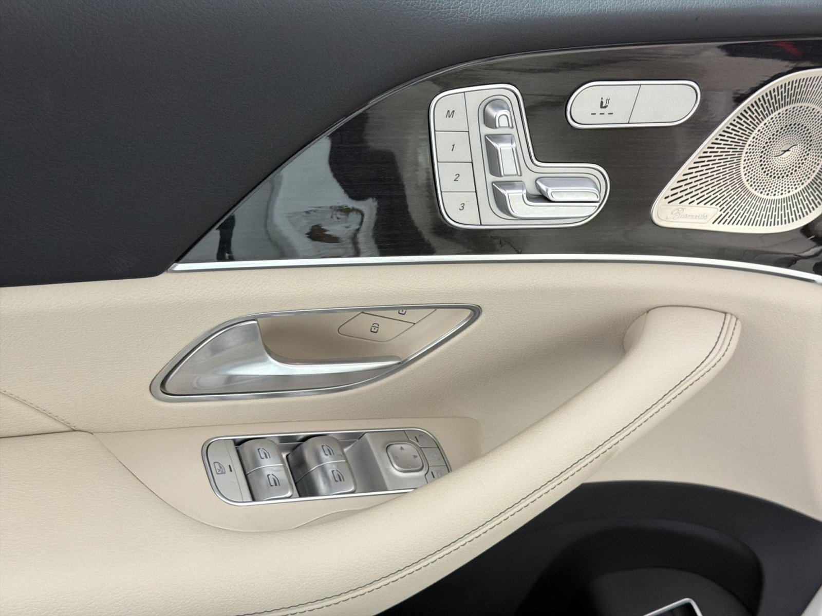 Used 2023 Mercedes-Benz GLE 350 4MATIC image 15