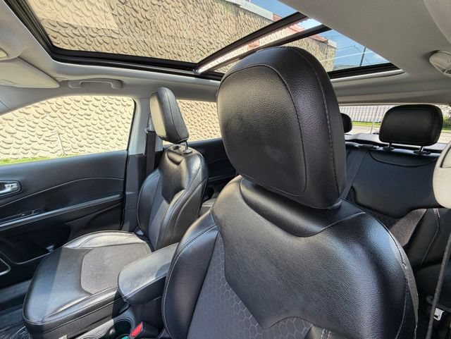 Used 2020 Jeep Compass Latitude AWD/4WD image 14