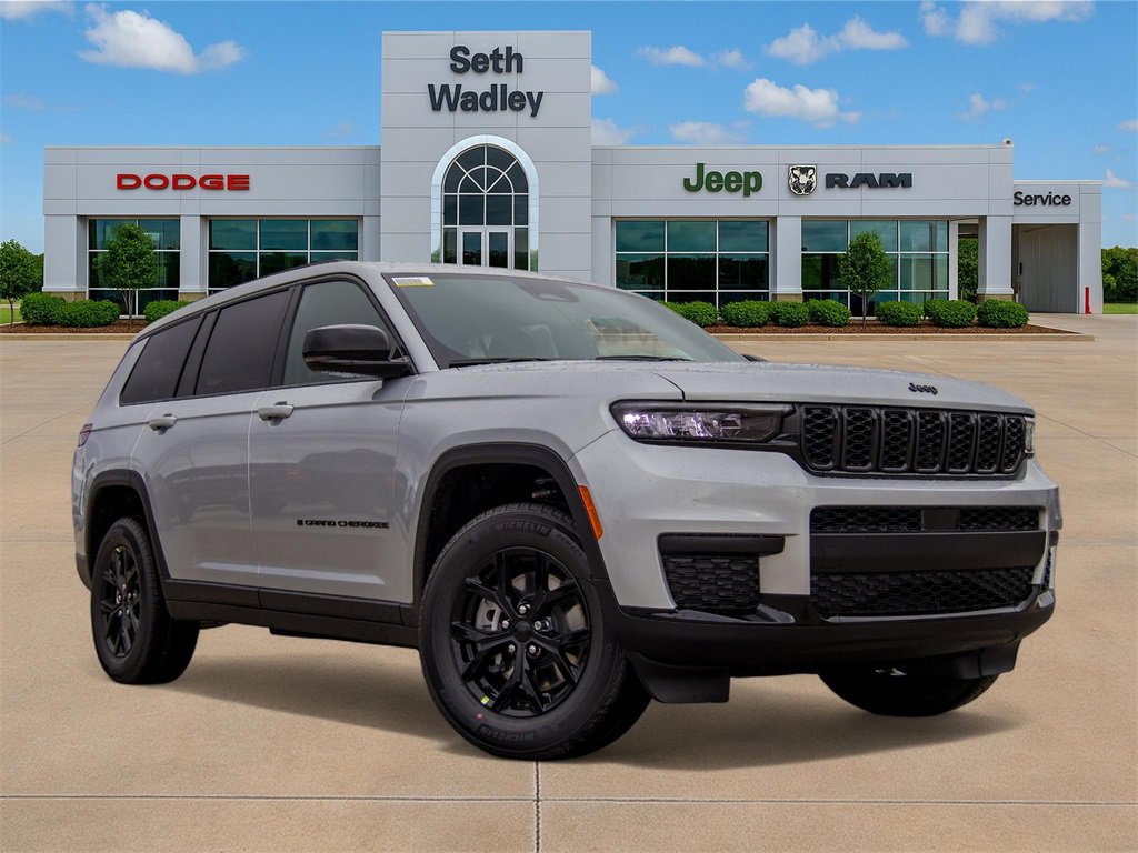 New 2025 Jeep Grand Cherokee L Altitude