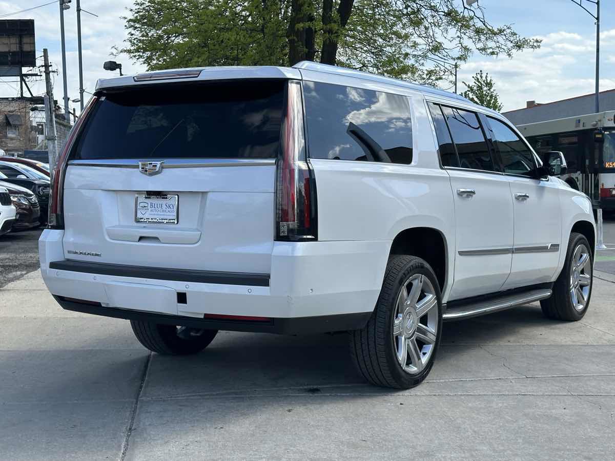 Used 2020 Cadillac Escalade ESV Luxury AWD/4WD image 5