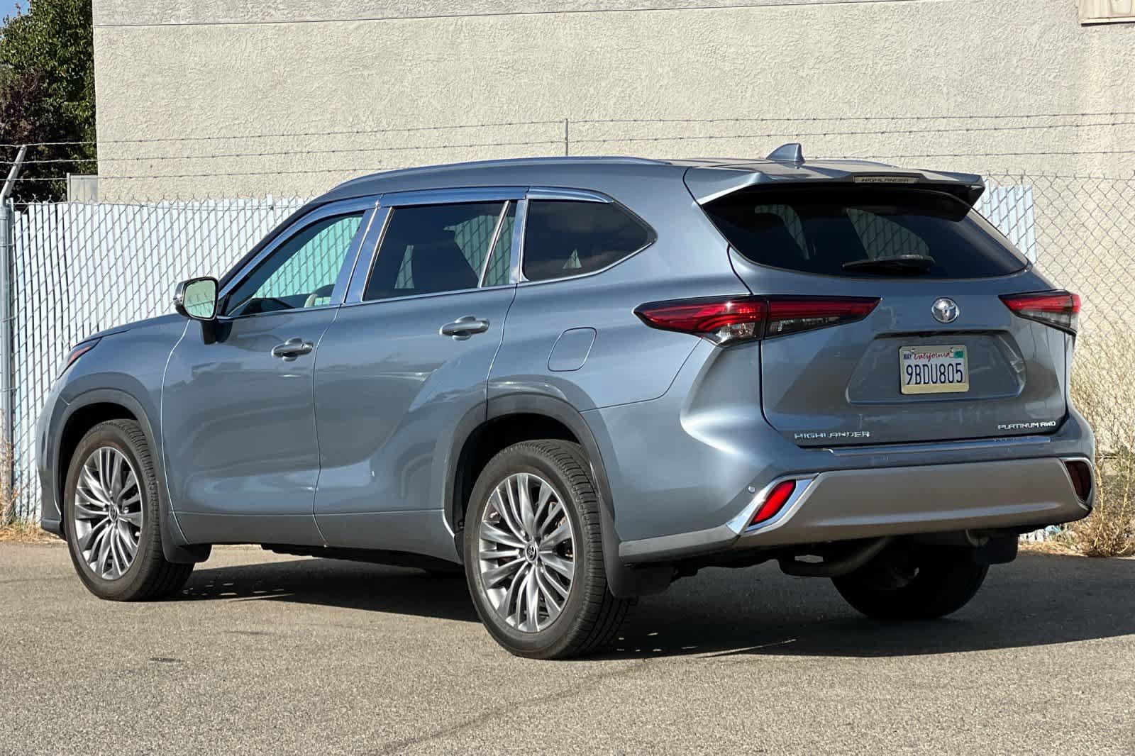 Used 2021 Toyota Highlander Platinum AWD/4WD image 5