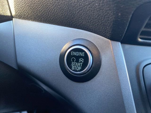 Used 2019 Ford Escape SE image 16