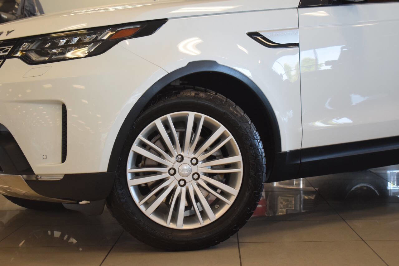 Used 2017 Land Rover Discovery HSE AWD/4WD image 13