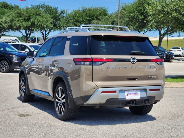 Used 2023 Nissan Pathfinder Platinum image 3