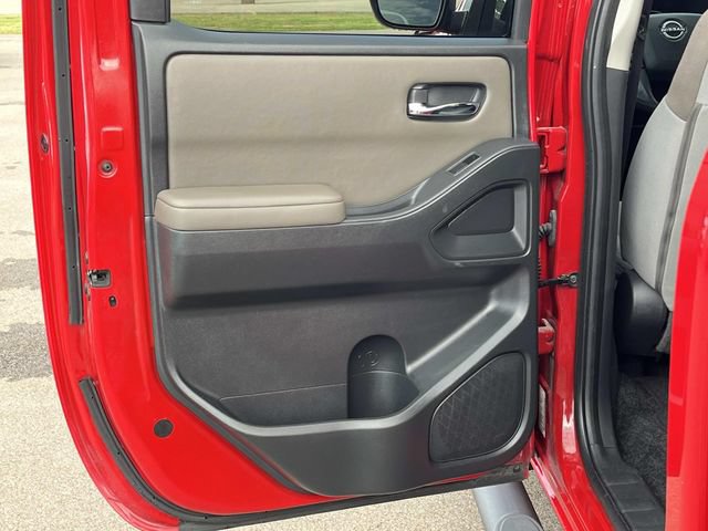 Used 2022 Nissan Frontier SV w/ Technology Package RWD image 19