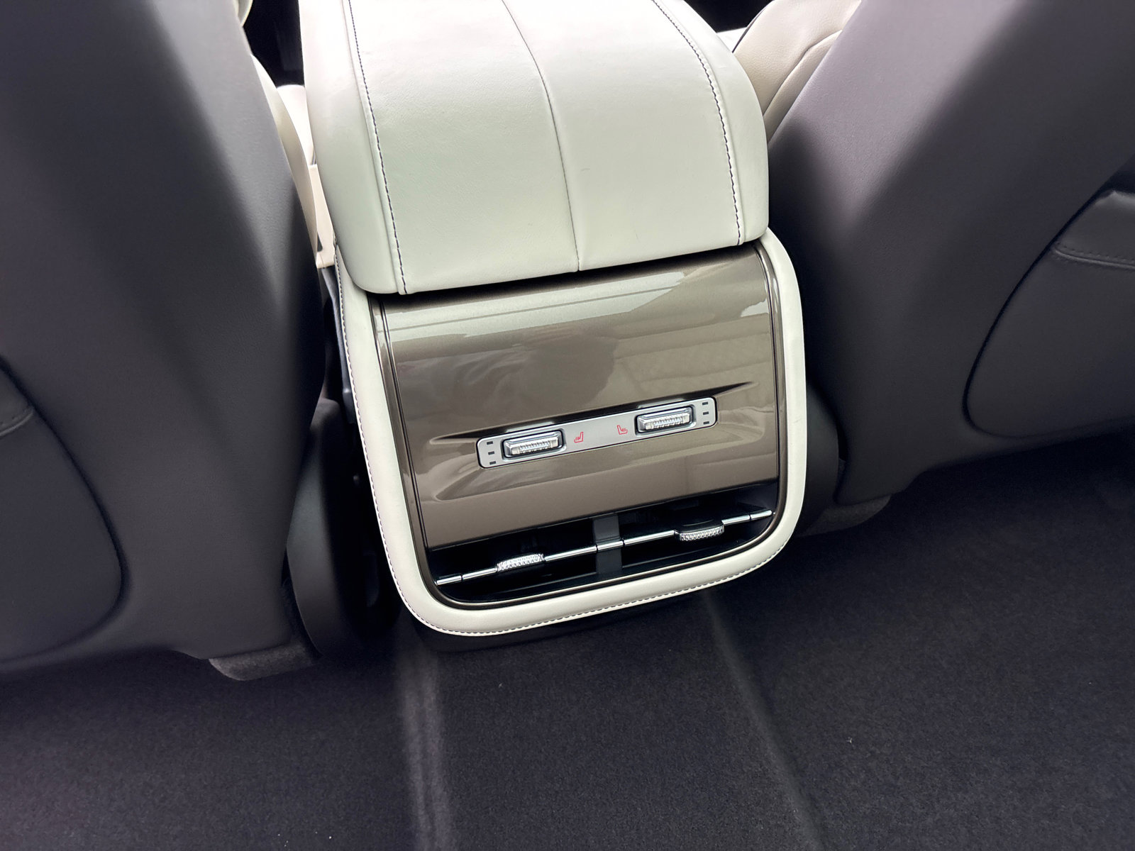 New 2026 Lincoln Nautilus Black Label AWD/4WD image 33
