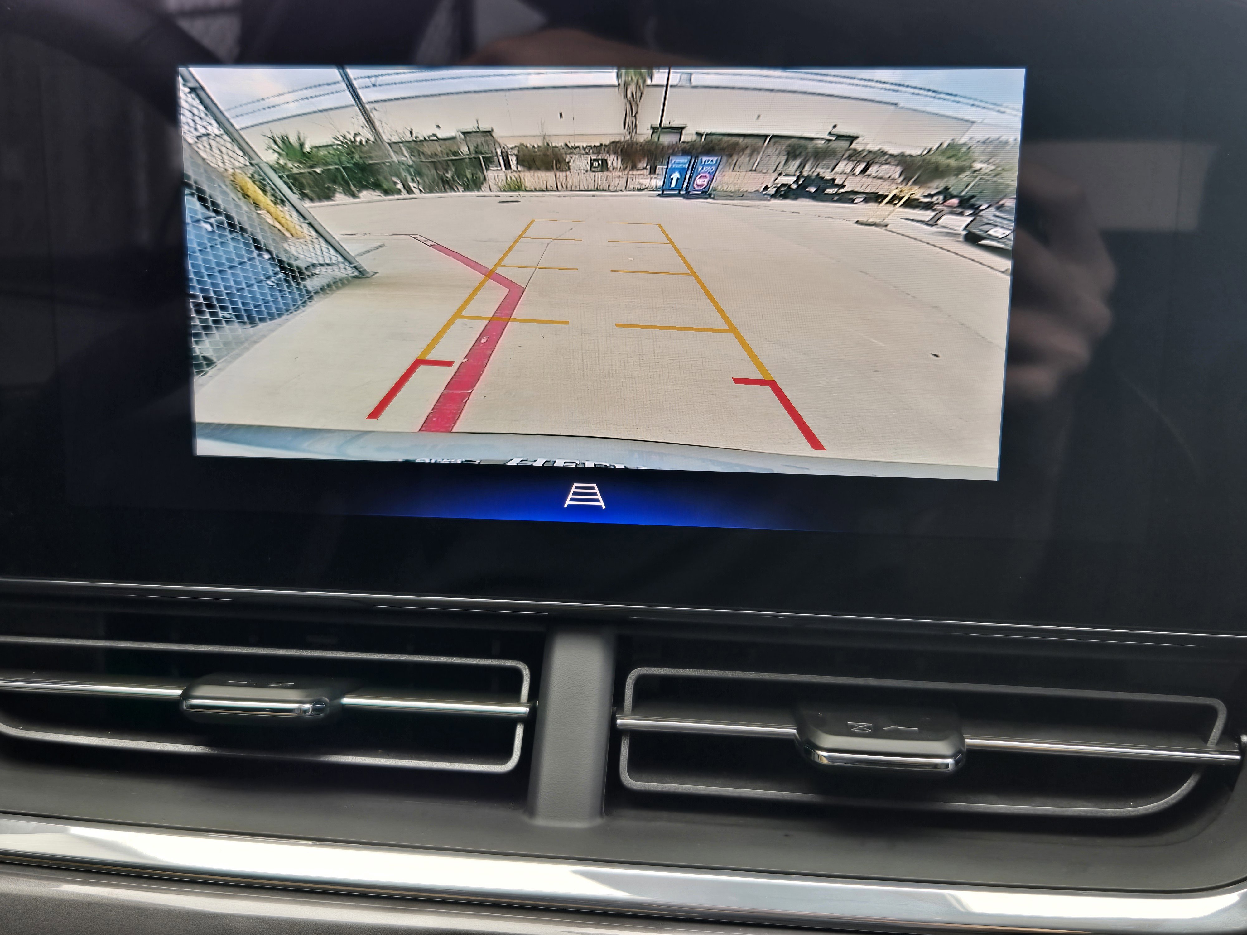 Used 2025 Chevrolet Trax ACTIV image 13