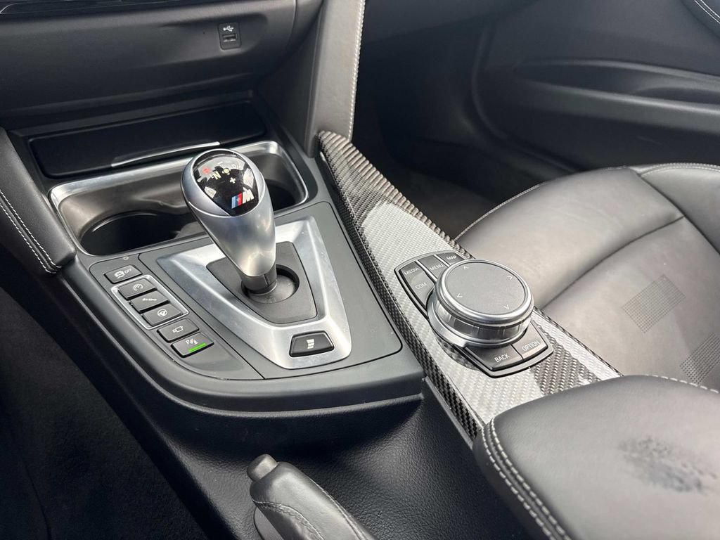 Used 2018 BMW M3 RWD image 29