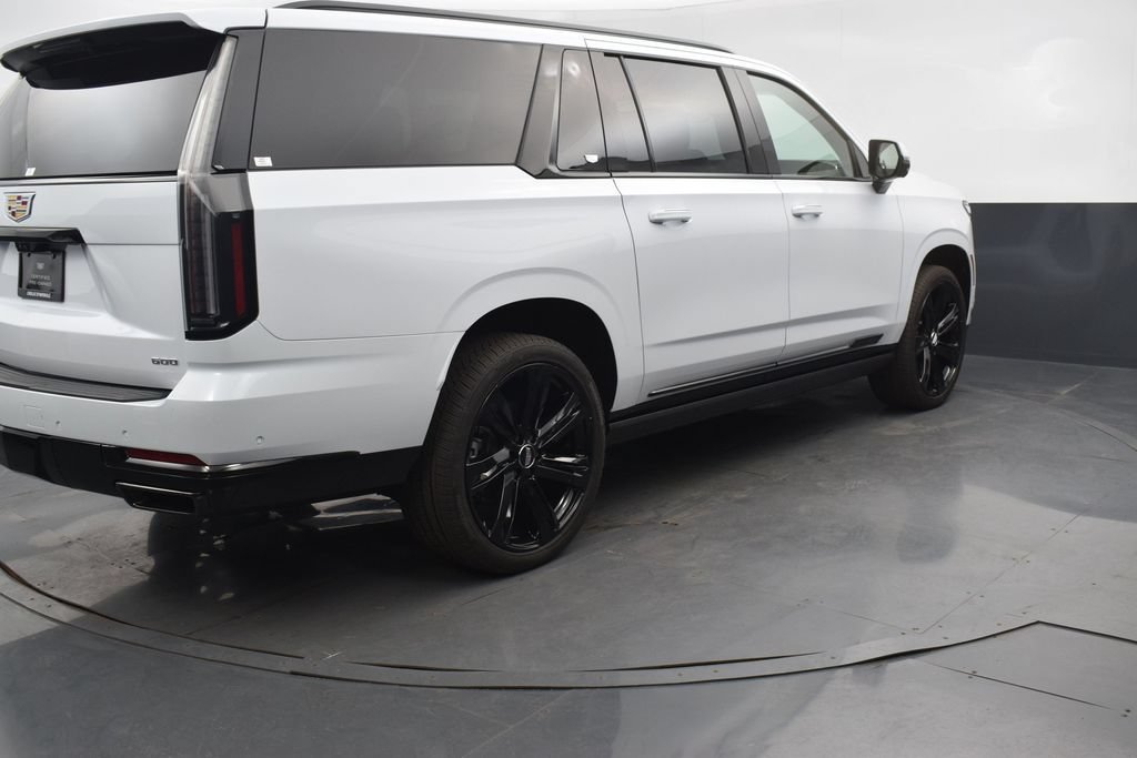 Certified 2026 Cadillac Escalade ESV Sport w/ Touring Package AWD/4WD image 6