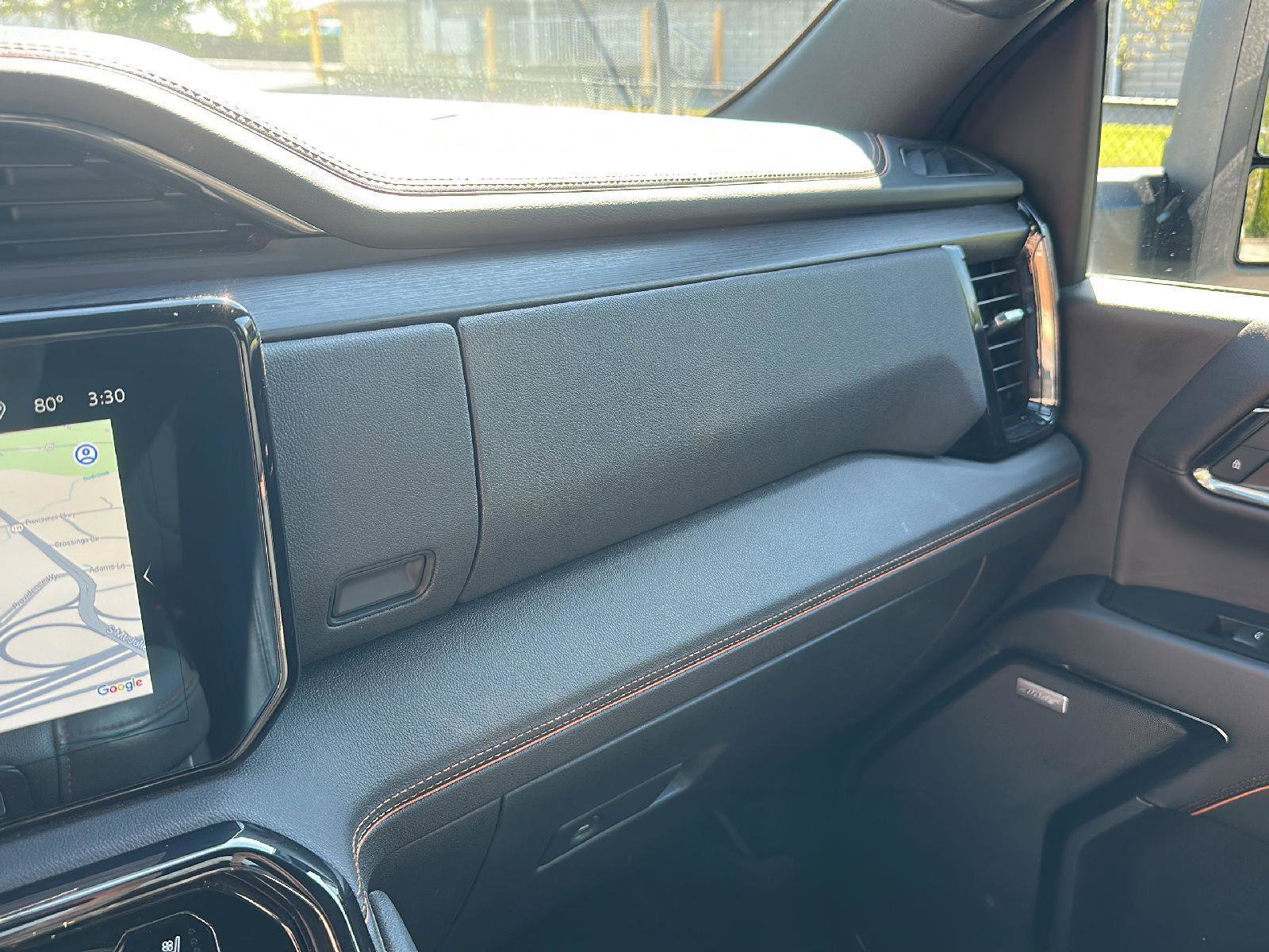 Used 2024 GMC Sierra 2500 AT4 image 19