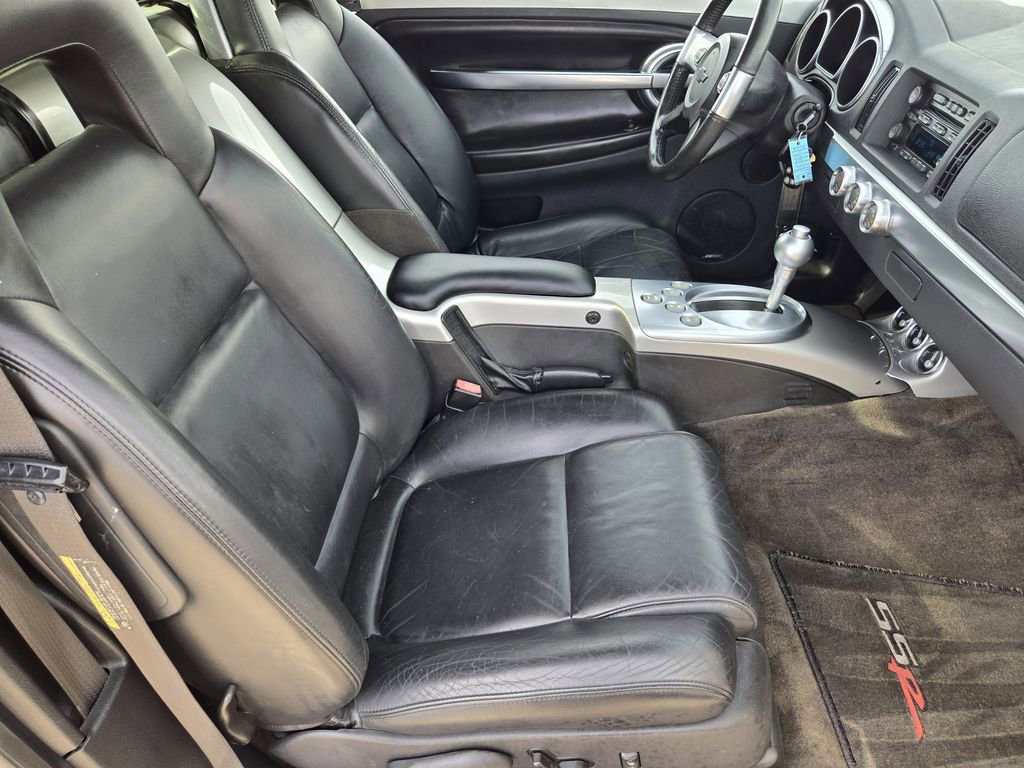 Used 2005 Chevrolet SSR w/ Preferred Equipment Group image 12
