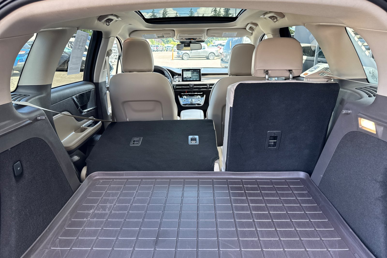 Certified 2022 Lincoln Corsair AWD w/ Premium Package image 15