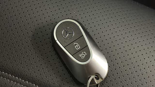 Certified 2026 Mercedes-Benz GLC 300 4MATIC image 38
