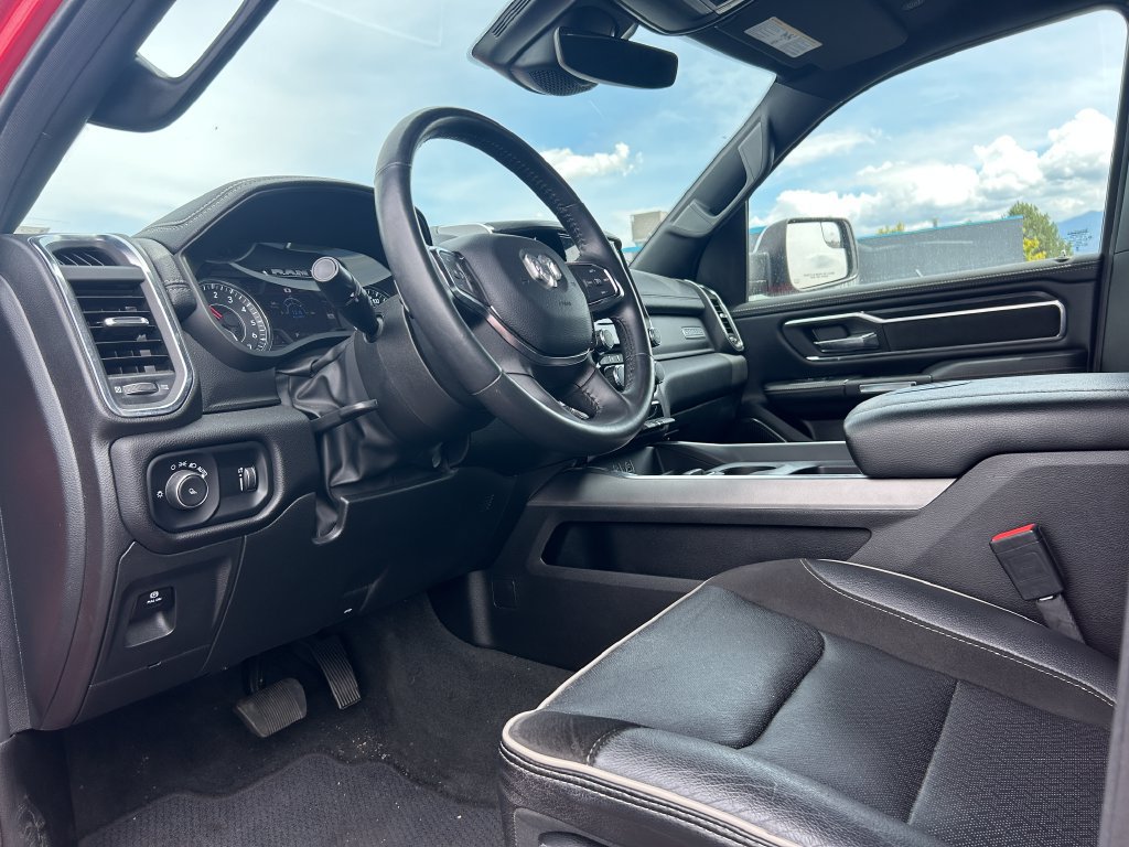 Used 2024 RAM 1500 Laramie AWD/4WD image 26