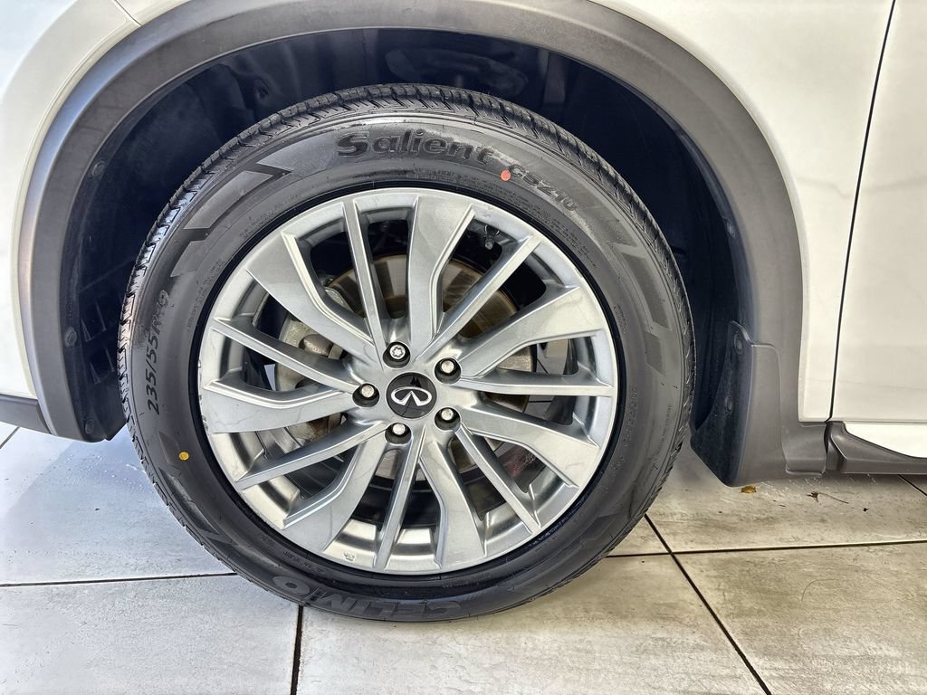 Used 2023 INFINITI QX50 Luxe AWD/4WD image 19