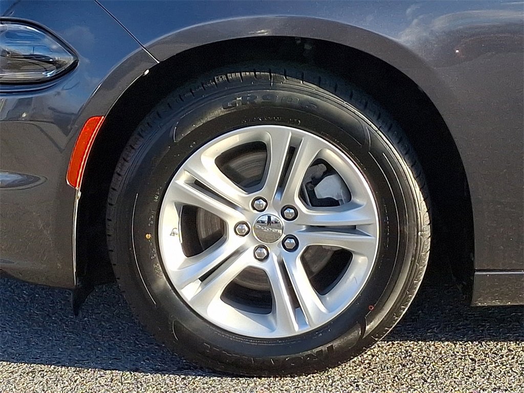 Used 2023 Dodge Charger SXT image 10