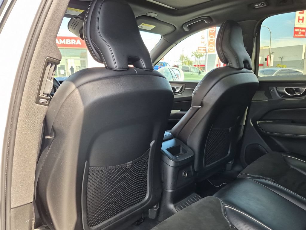 Used 2019 Volvo XC60 T8 R-Design w/ Advanced Package AWD/4WD image 26
