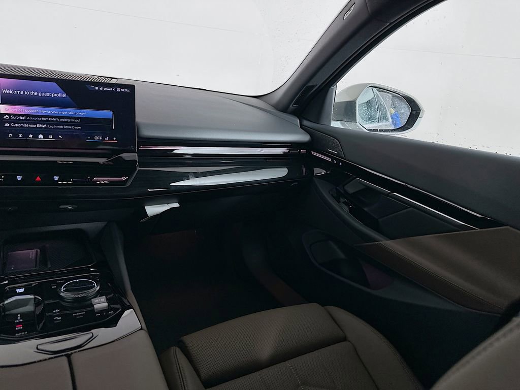 New 2026 BMW 530i xDrive image 31