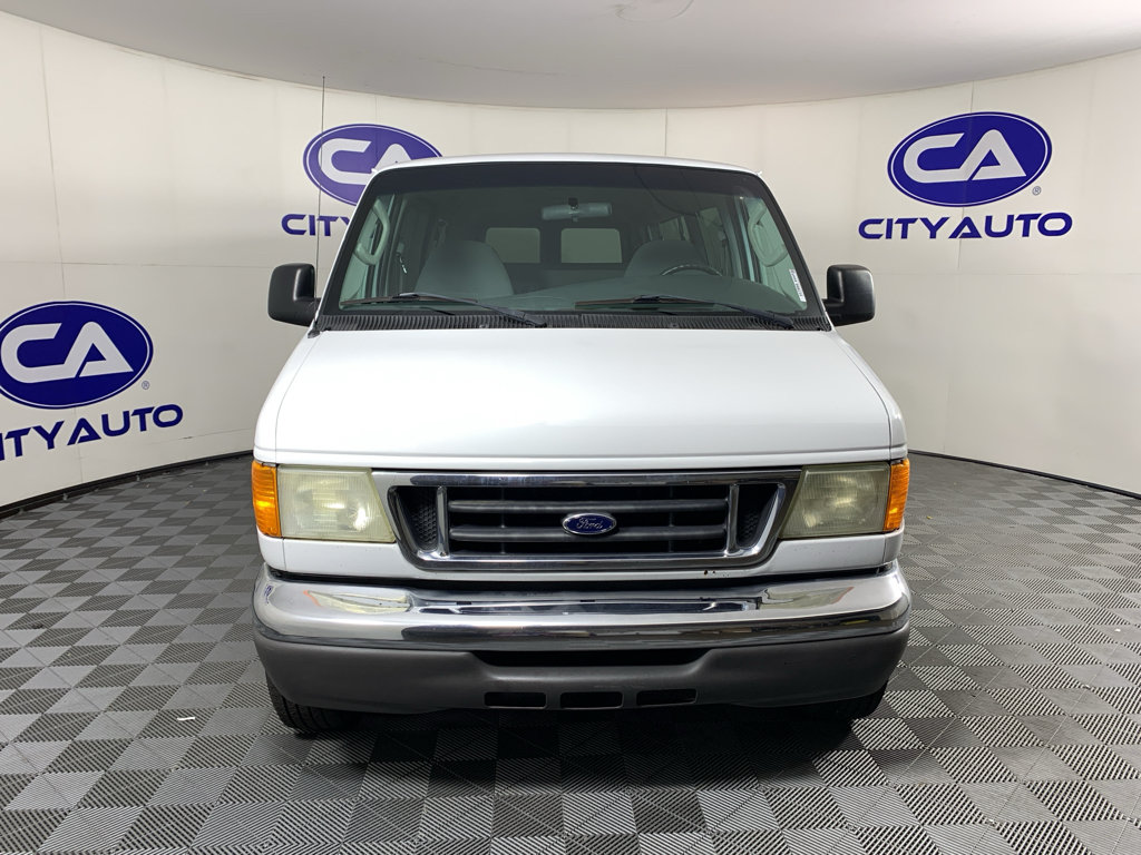 Used 2007 Ford E-350 and Econoline 350 Extended Wagon Super Duty RWD image 7