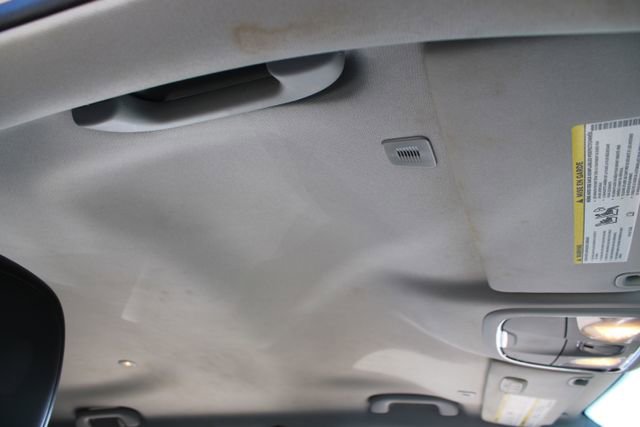 Used 2019 Jeep Cherokee Limited FWD image 43