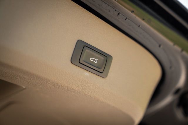 Used 2015 Audi Q7 3.0T Premium Plus w/ Premium Plus Package AWD/4WD image 22