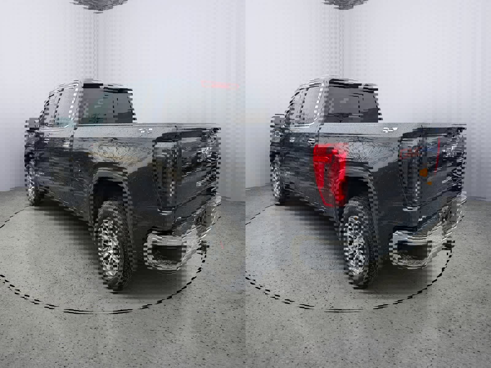 Certified 2022 GMC Sierra 1500 SLT w/ SLT Convenience Package image 4