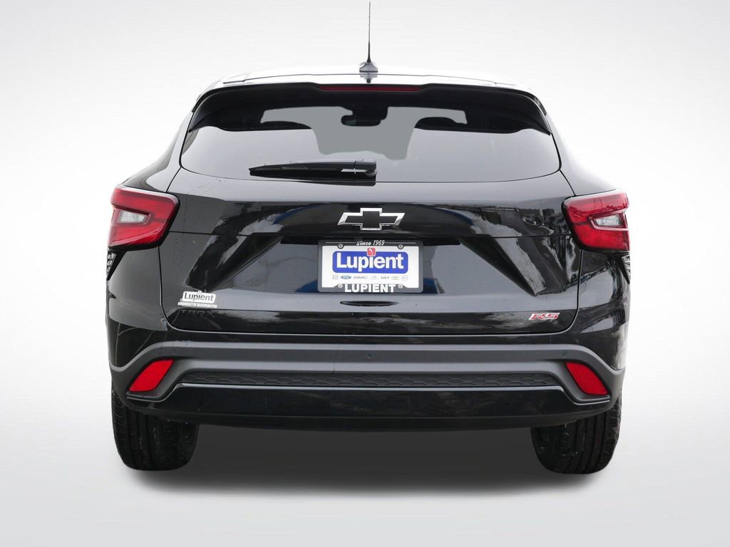 New 2026 Chevrolet Trax RS w/ Sunroof Package FWD image 6