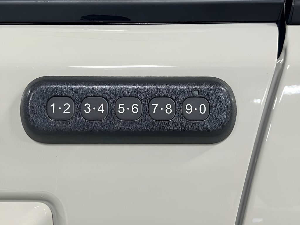 Used 2024 Ford Maverick Lariat w/ FX4 Off-Road Package image 11