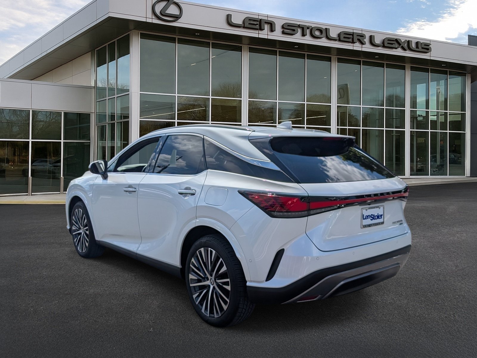 Certified 2025 Lexus RX 350 w/ Convenience Package AWD/4WD image 5