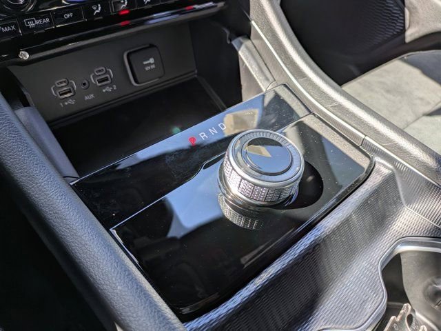 New 2025 Jeep Grand Cherokee Altitude RWD image 12