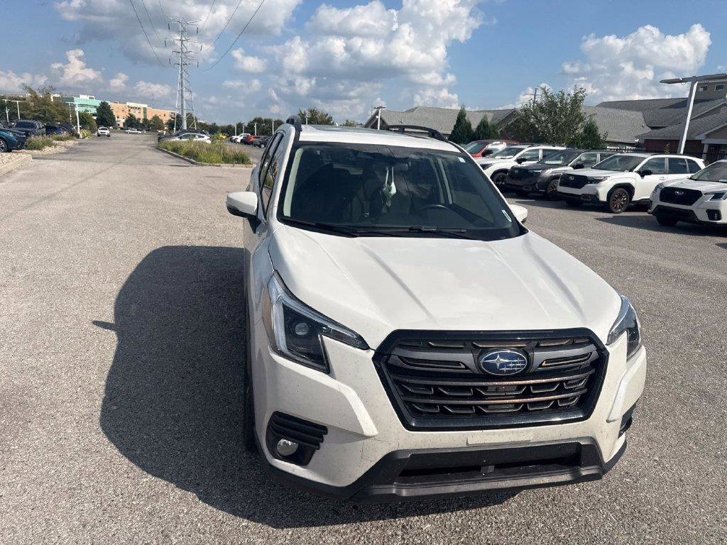 Used 2023 Subaru Forester Limited AWD/4WD image 9