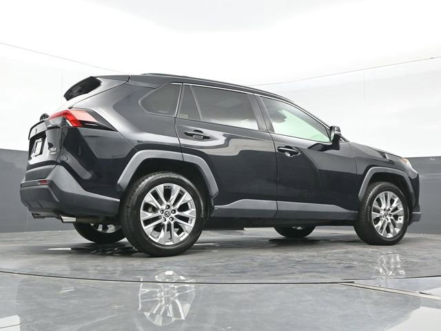 Used 2019 Toyota RAV4 XLE Premium w/ Cold Weather Package image 26