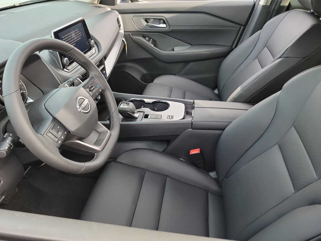 New 2026 Nissan Rogue SV image 3