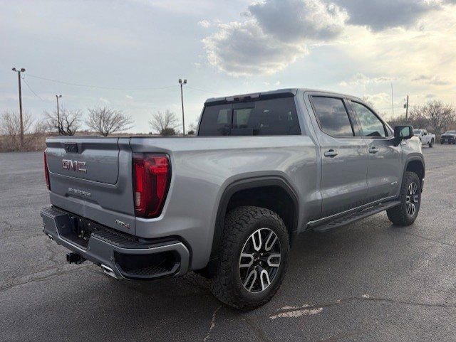 Used 2024 GMC Sierra 1500 AT4 w/ Technology Package image 5