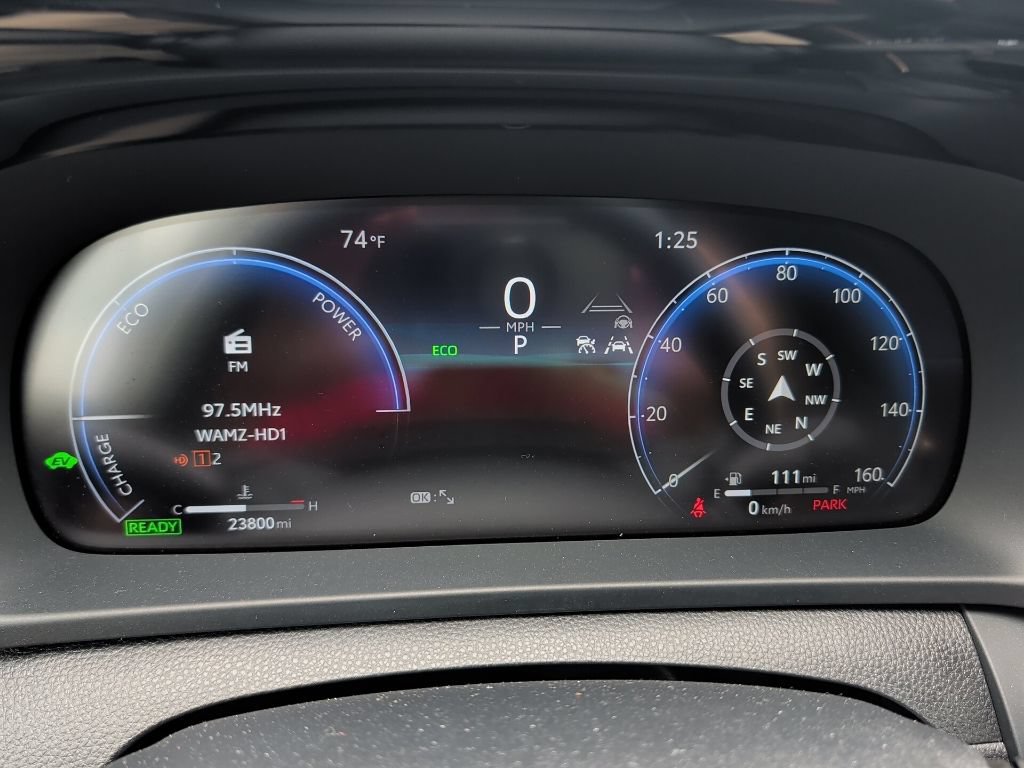 Used 2023 Toyota Crown AWD/4WD image 27