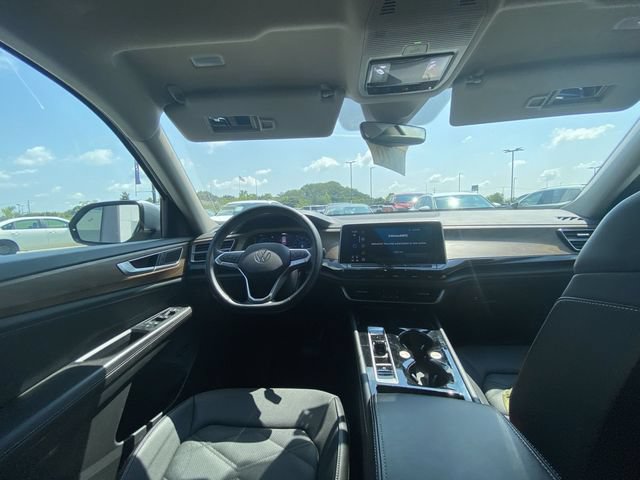 Used 2025 Volkswagen Atlas SE FWD image 5