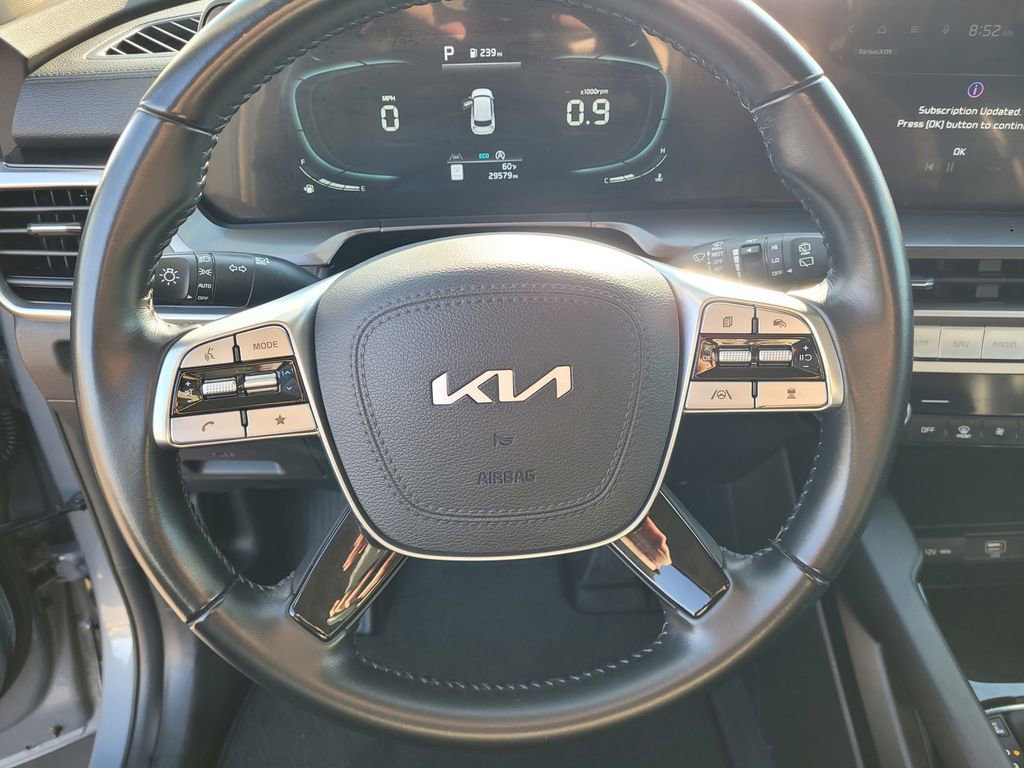 Used 2024 Kia Telluride LX FWD image 21