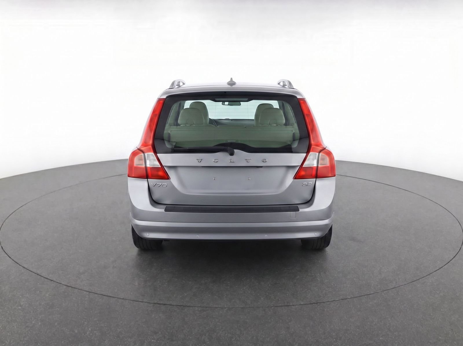 Used 2008 Volvo V70 FWD image 4