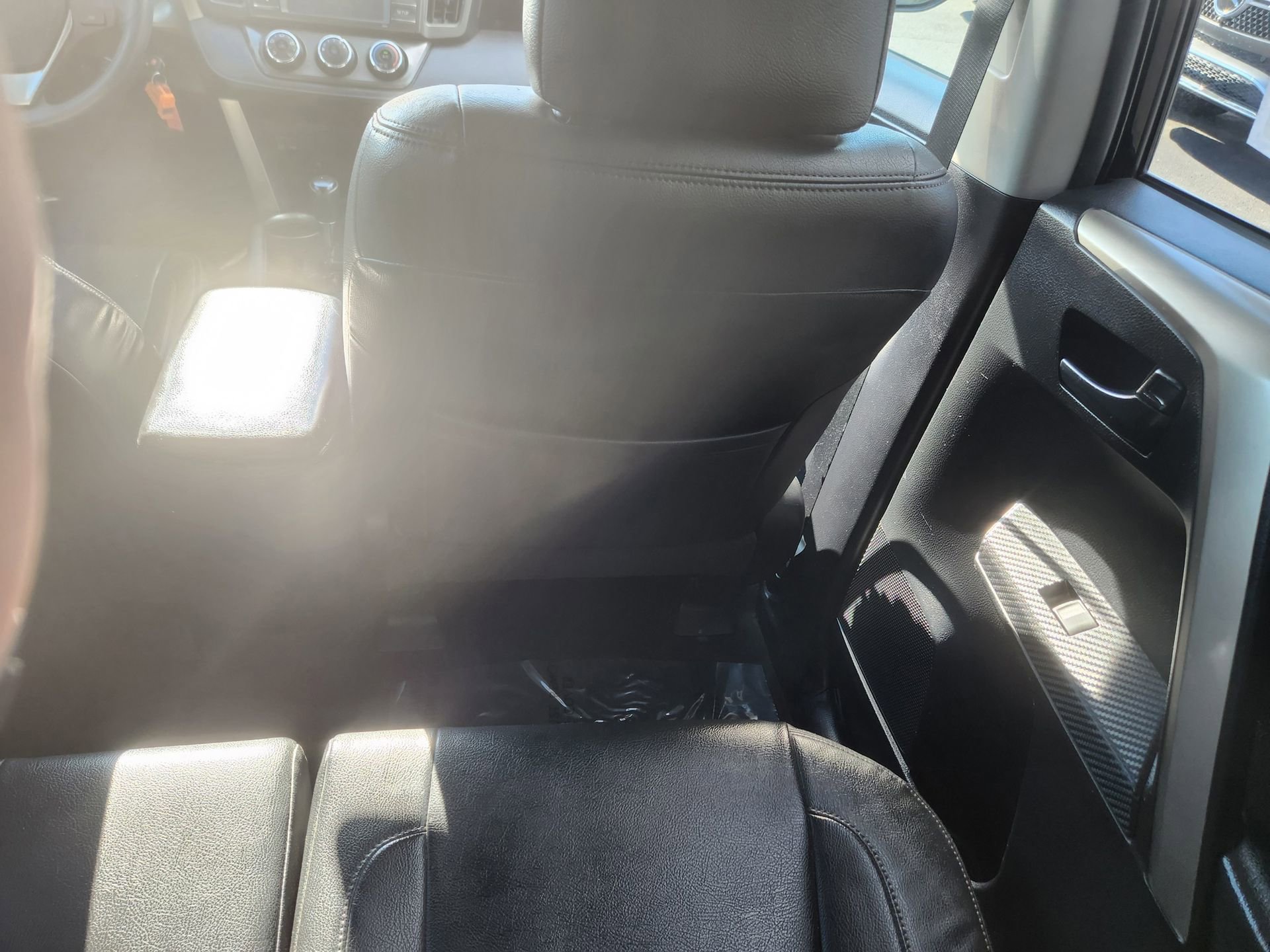 Used 2015 Toyota RAV4 LE image 21